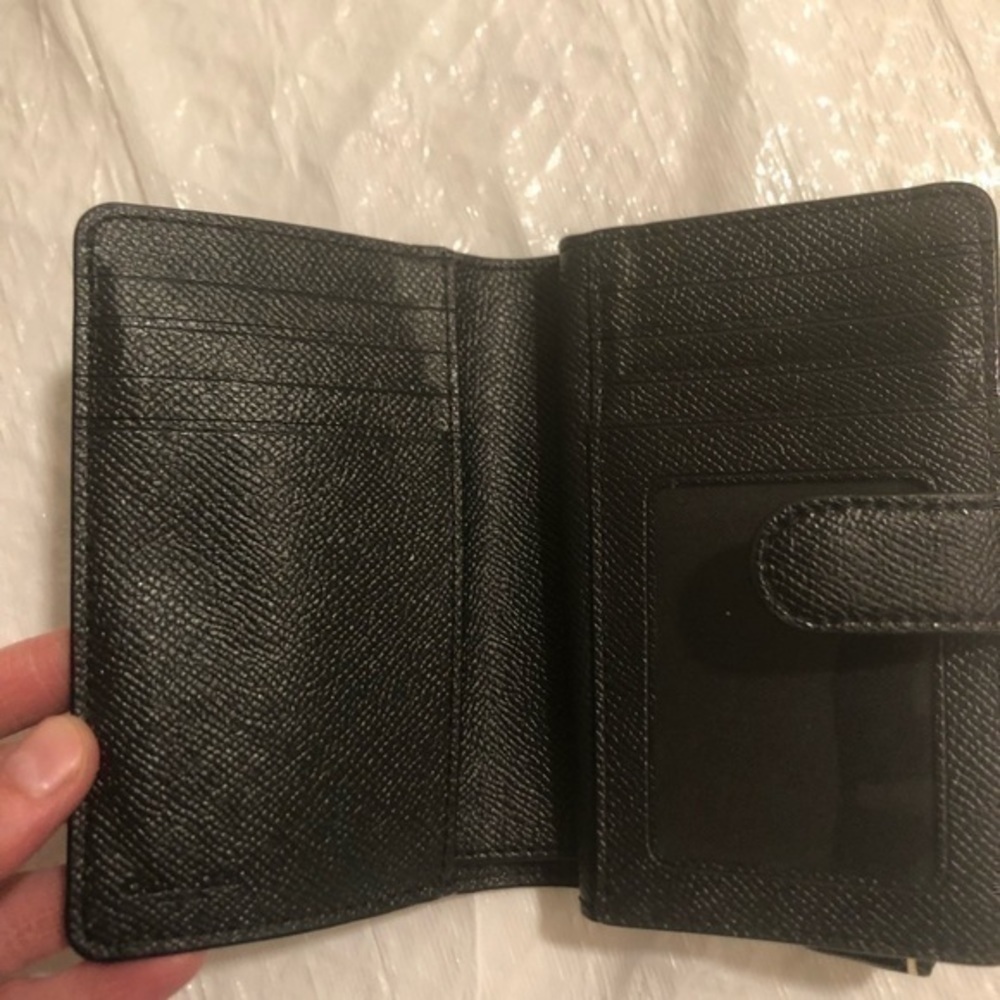 Coach black leather compact wallet - Picture 3 of 7